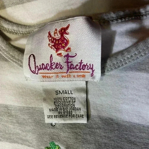 Quacker Factory striped strawberry and rhinestone T-shirt women’s size S - Picture 8 of 8